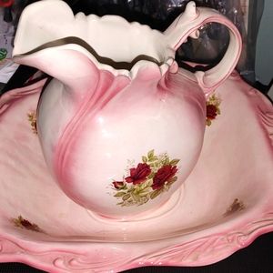 VINTAGE POURING JUG water or fancy beverages like NEW